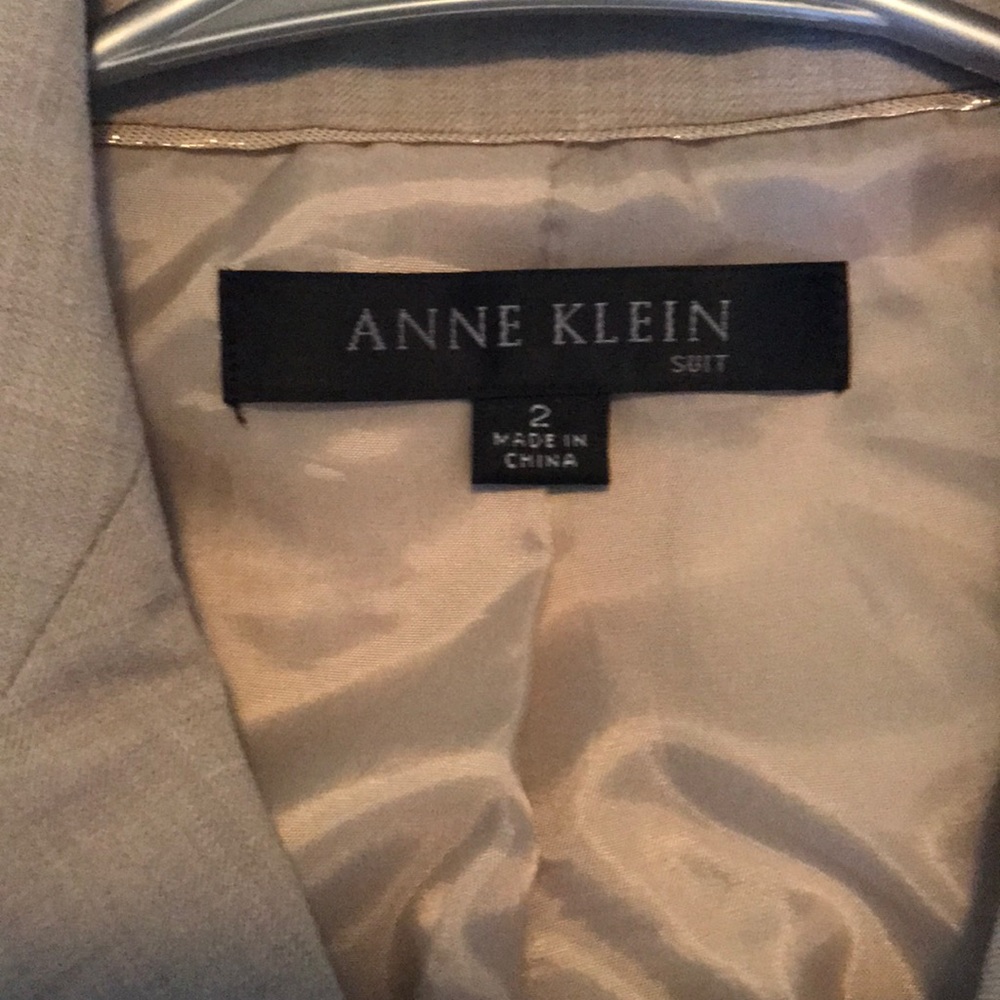 Anne Klein grey suit jacket/blazer.
